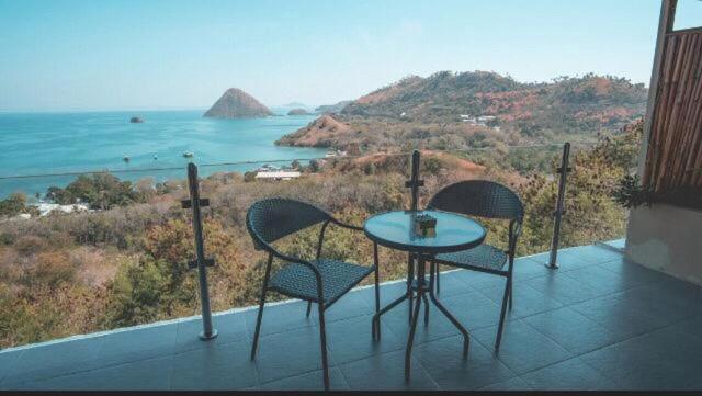 Sunset Hill Hotel Labuan Bajo Zewnętrze zdjęcie